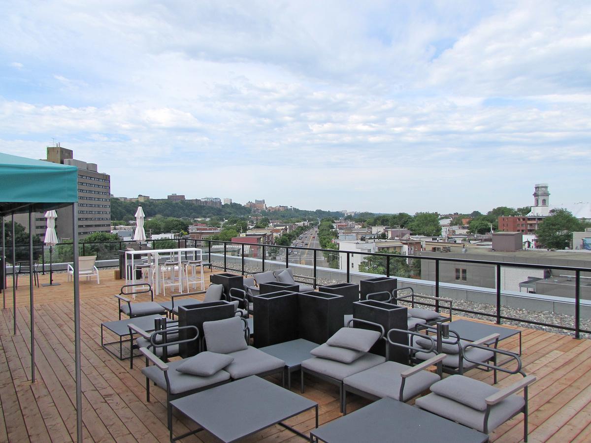 Aux Havres Urbains - Le Penthouse Du Kameleon Apartment Quebec City Bagian luar foto